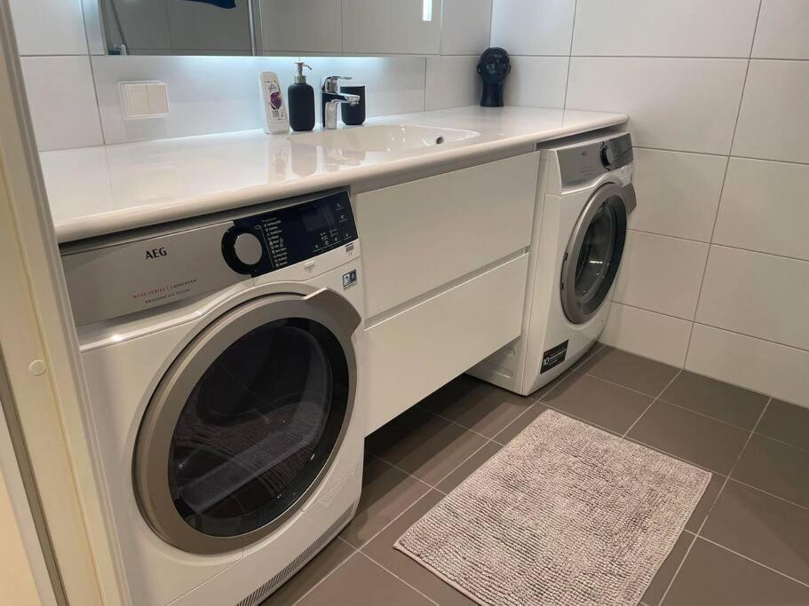 Appartement Nydalen/Storo- Ved T-Banestasjon à Oslo Extérieur photo